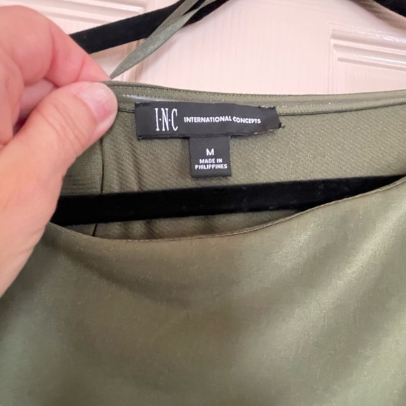 Elegant Olive Green Off-Shoulder Dress size M - Picture 3 of 5